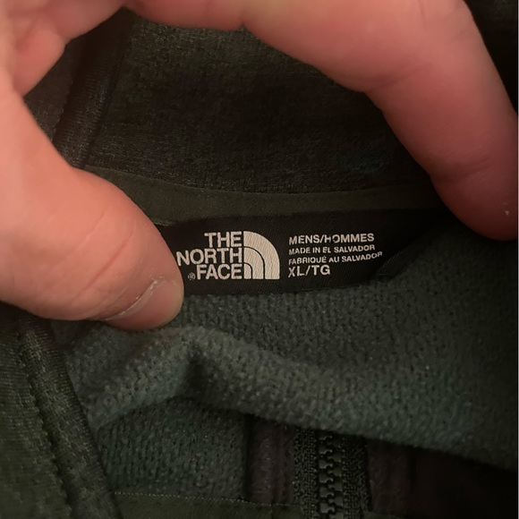 The North Face 3/4 zip pullover - Picture 2 of 7
